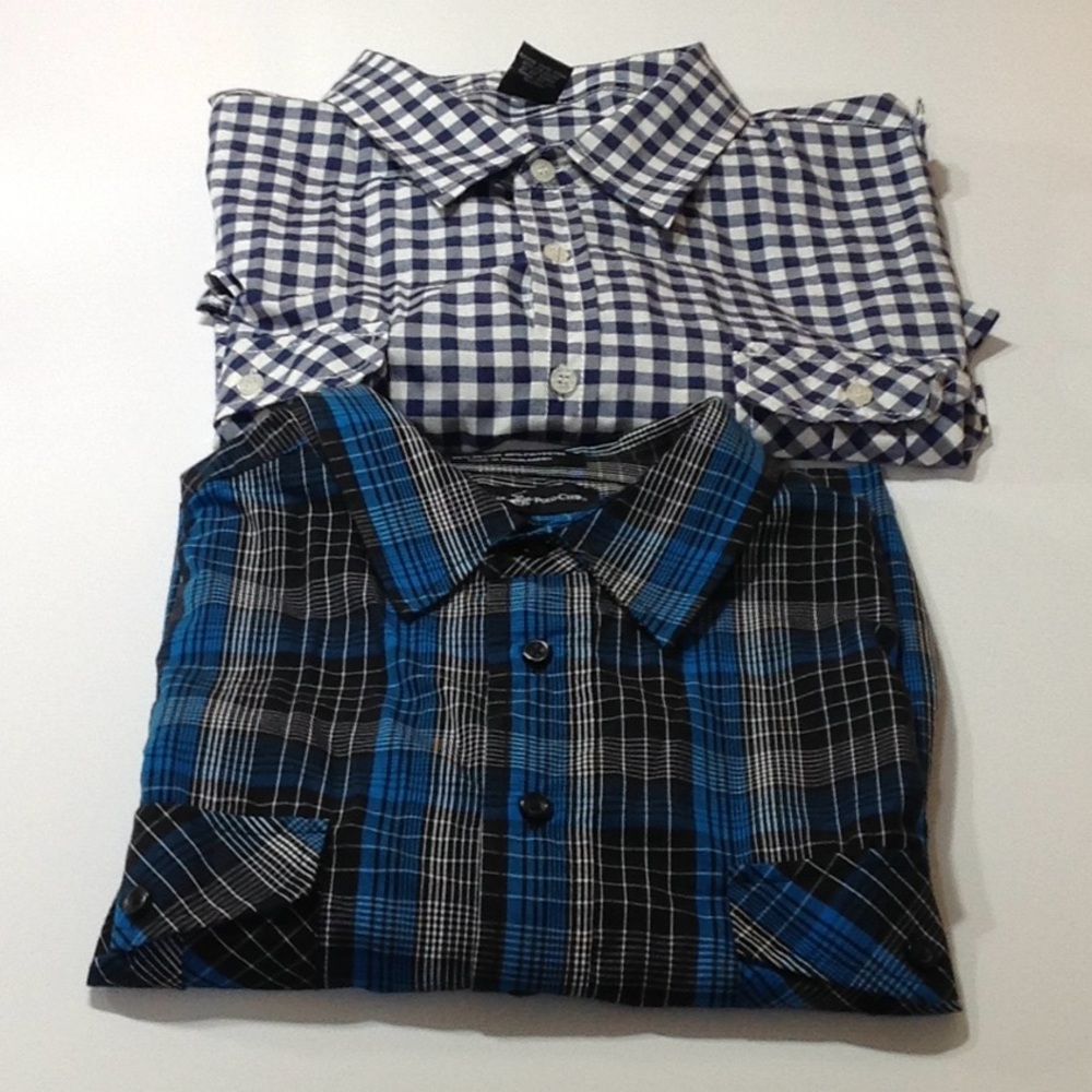 Bundle Off Two Shorts Sleeves Buttons Down Shirts